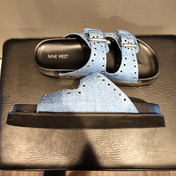 Nine West Buckle Slide Sandals - Picture 4 of 8